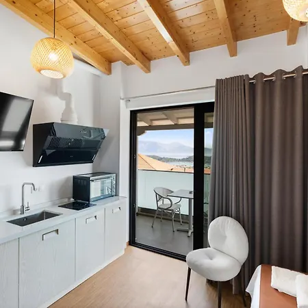 Kodra Smart Lägenhet Neochori (Lefkada)
