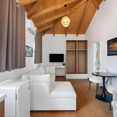 Kodra Smart * Neochori (Lefkada)