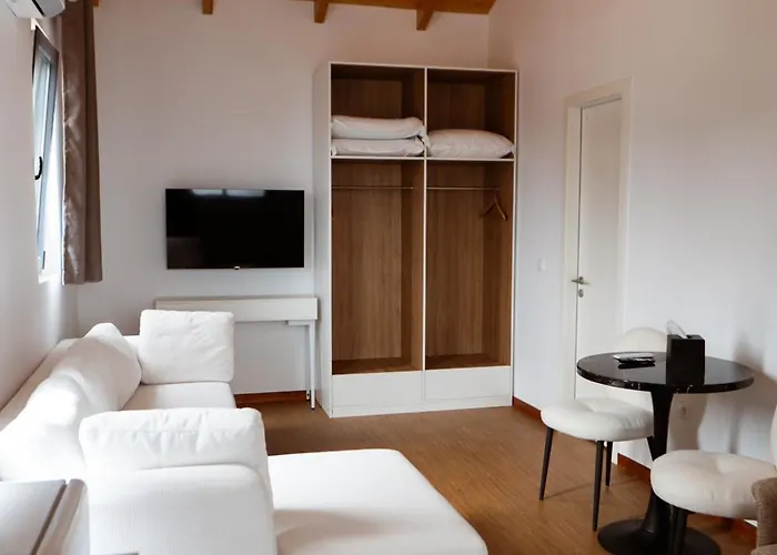 Boutique Lefkada With Swimming Pool By Kodra Neochori (Lefkada)